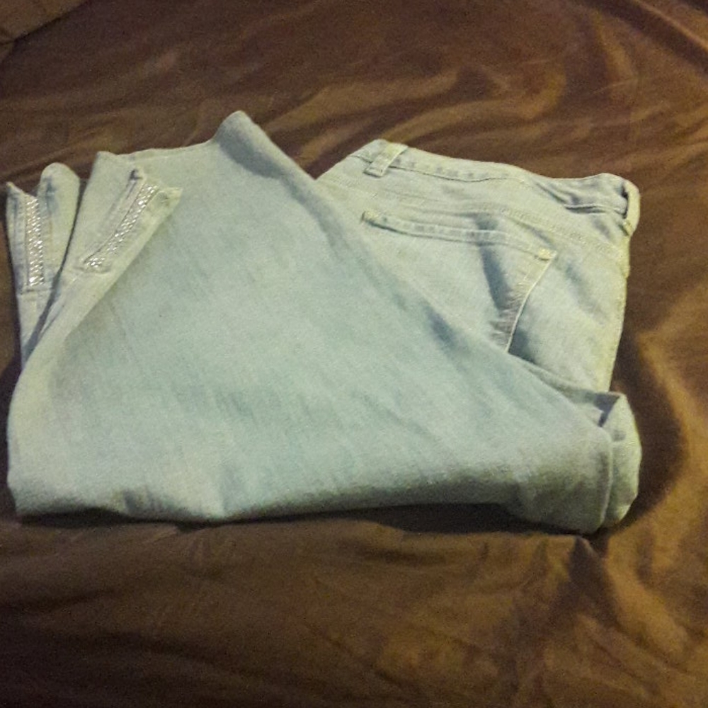 Capri Jeans